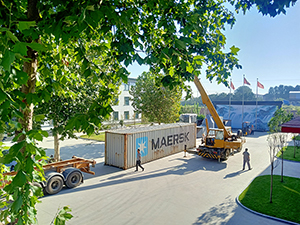 印度尼西亞石膏粉生產(chǎn)線發(fā)貨，今天裝了一個集裝箱，明天繼續(xù)。