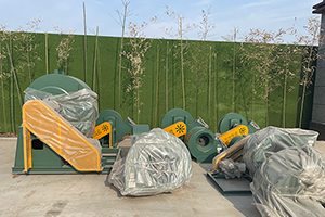 坦桑尼亞石膏粉生產(chǎn)線制作完畢，準(zhǔn)備發(fā)貨。